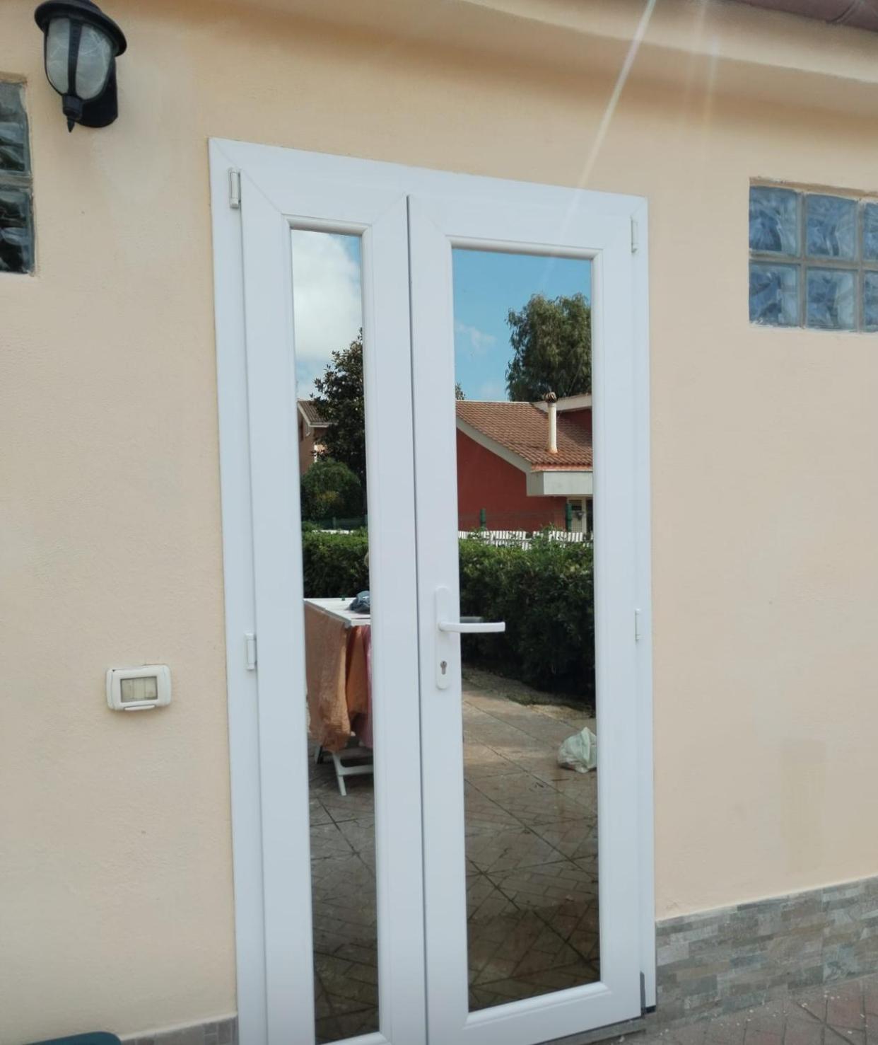 B&B Civitavecchia La Casetta Con Giardino מראה חיצוני תמונה